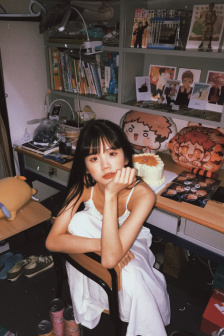 漂亮的女邻居2